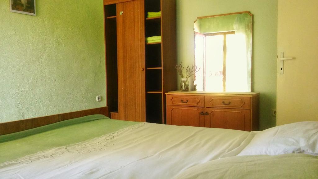 Apartmani Conar Veliki Drvenik Exterior foto