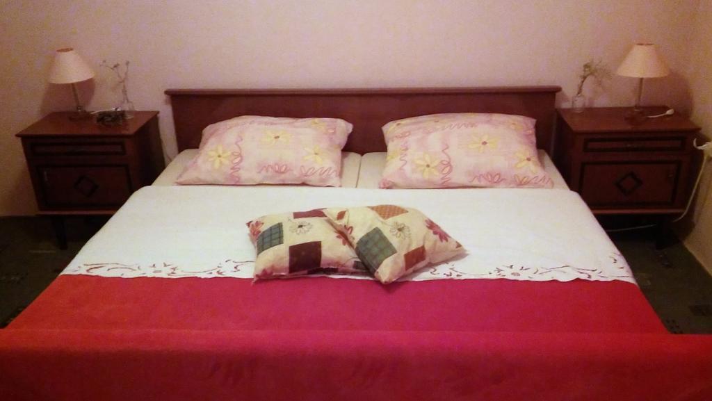 Apartmani Conar Veliki Drvenik Exterior foto